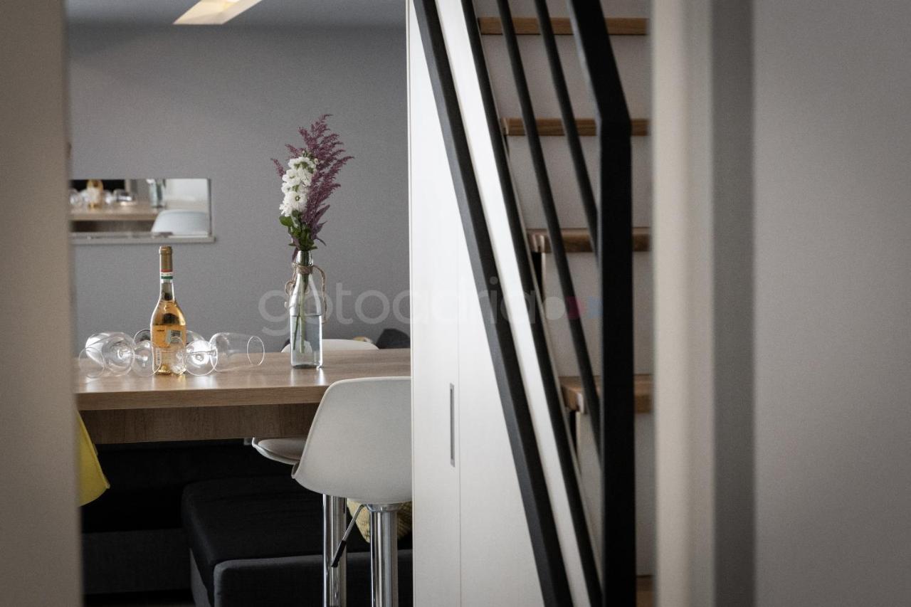 Modern Duplex Studio Tommy Makarska Esterno foto